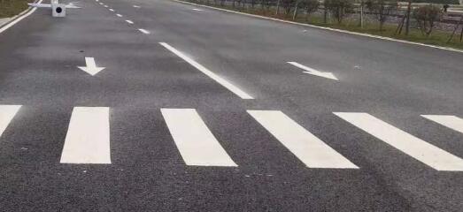 合肥廠區(qū)路面劃線成本揭秘，合肥市場的價格范圍與選擇建議